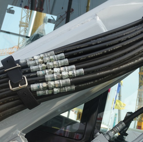 Why Do Hose Ruptures Occur During Crimping Machine Operation?